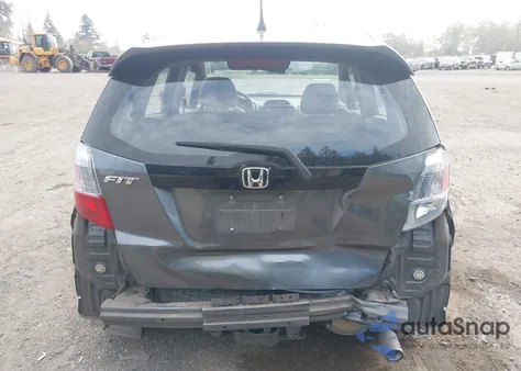 2013 Honda Fit Sport z USA, uszkodzony, nr VIN JHMGE8H52DC041344
